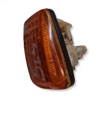 Mitsubishi Colt Front fender indicator light 21437558