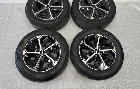 KIA Niro R16 steel rim
