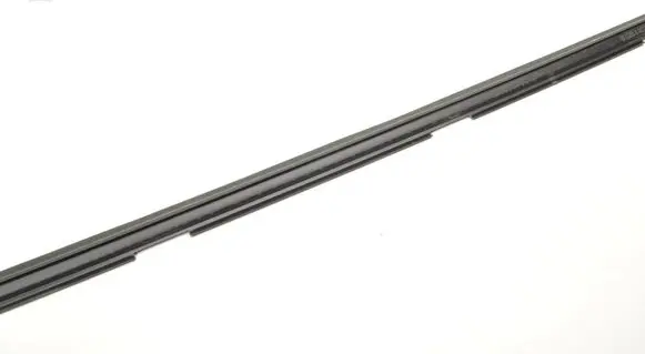 Volvo XC60 Front door trim (molding) 33390972