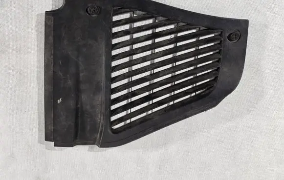 Porsche Cayenne (9PA) Wiper trim 7L5819729A