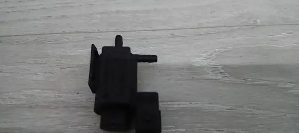 BMW 3 E46 Vacuum valve 