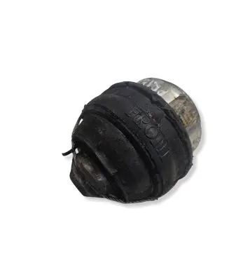 Volvo S60 Engine mount bracket 30680751