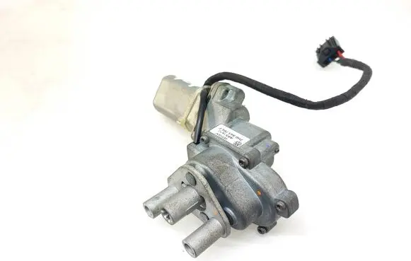 Volkswagen Transporter - Caravelle T5 Sliding door latching motor 7H0843766F