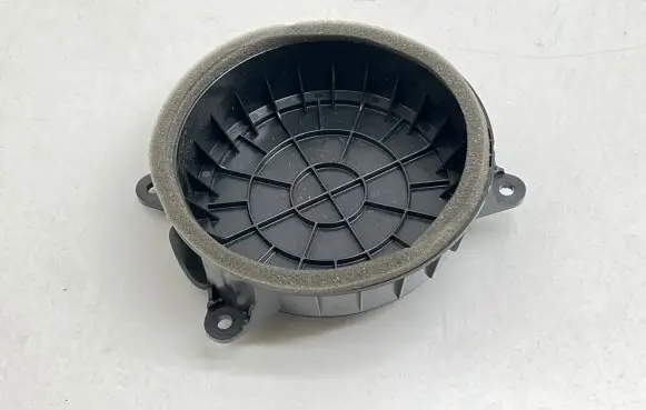 Volvo XC40 Rear door speaker cover trim 31489156 2139000901A