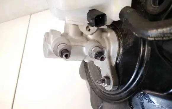 Ford Puma Master brake cylinder b1bca b1bc-a