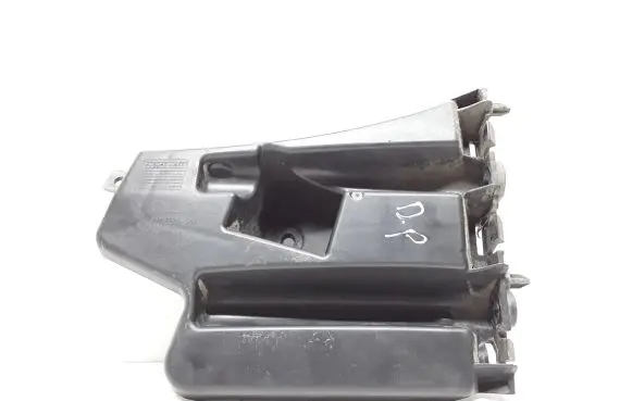 Volvo S60 Front bumper mounting bracket 30796626