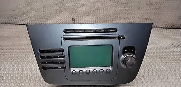 Seat Altea XL Radio/CD/DVD/GPS head unit 5P1035186B 7646636366
