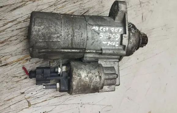 Volkswagen Golf V Starter motor 