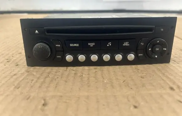 Citroen DS3 Radio/CD/DVD/GPS head unit 98053736XT BS0114440230053 PSAG3511A