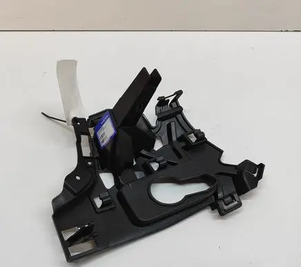 Volvo XC60 Front bumper mounting bracket 32234932