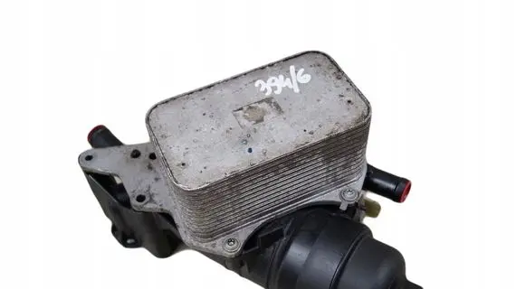 Opel Vivaro Oil filter mounting bracket