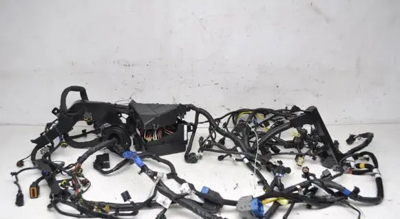 Hyundai Tucson TL Engine installation wiring loom 