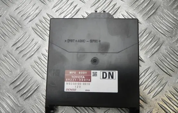 Toyota Yaris Other control units/modules 892210D870 G3999