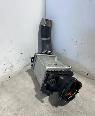 BMW 7 G11 G12 Intercooler radiator 8619391 8636370
