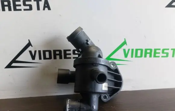 Thermostat/thermostat housing