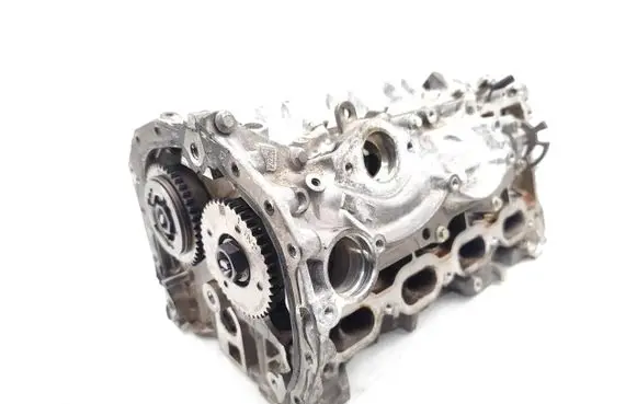 Nissan Qashqai Engine head A2820163600 A2820106901