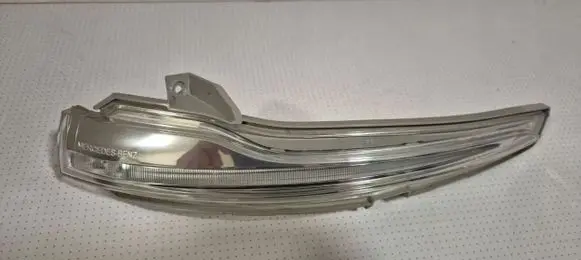 Mercedes-Benz C W205 Mirror indicator light A3170640