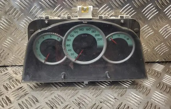 Toyota Corolla Verso E121 Speedometer (instrument cluster)