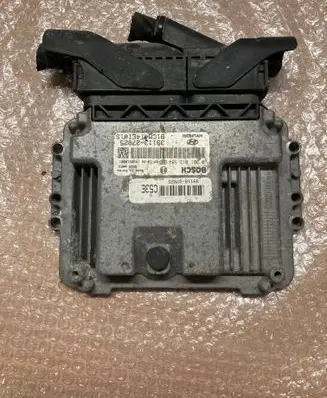 Hyundai Santa Fe Engine control unit/module 3911327825 86050053 1039S16561