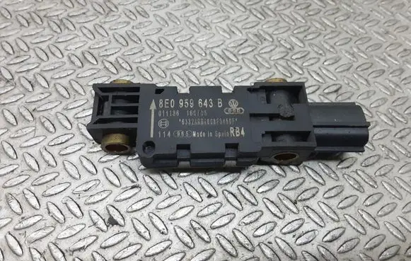 Audi A4 S4 B7 8E 8H Airbag deployment crash/impact sensor 8E0959643B