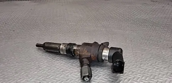 Ford Fusion Fuel injector 9655304880