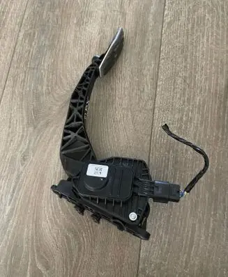 Ford Mondeo MK V Accelerator throttle pedal 9F836