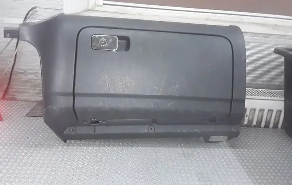 Volkswagen Golf V Glove box set 1K1857290