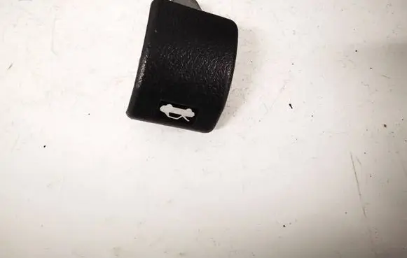 Mitsubishi Endeavor Engine bonnet (hood) release handle