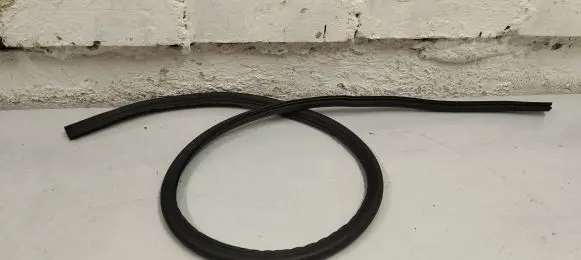 BMW 3 G20 G21 Engine compartment rubber 7419379