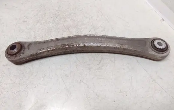 Volkswagen Touareg I Rear control arm