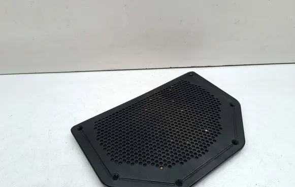 BMW 3 E90 E91 Subwoofer grill/trim 6925337