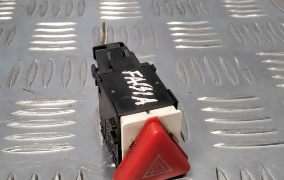 Skoda Fabia Mk1 (6Y) Hazard light switch 6Y0953235 10604