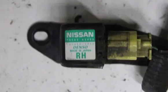 Nissan Micra Airbag deployment crash/impact sensor 98582AX000