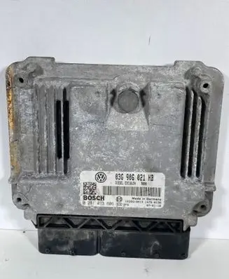 Volkswagen Golf V Engine control unit/module 03G906021HB 1039S15613 0281013606