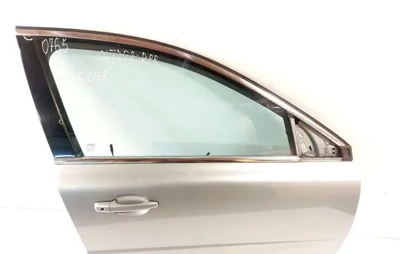 Volvo V70 Front door