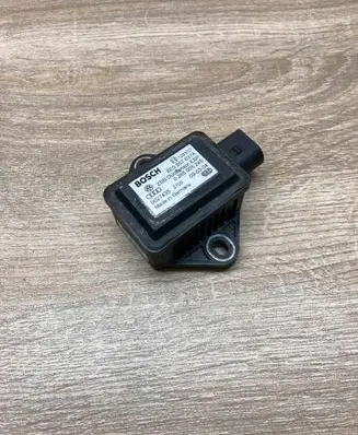 Audi A4 S4 B6 8E 8H ESP acceleration yaw rate sensor 8E0907637A 0265005245 USED