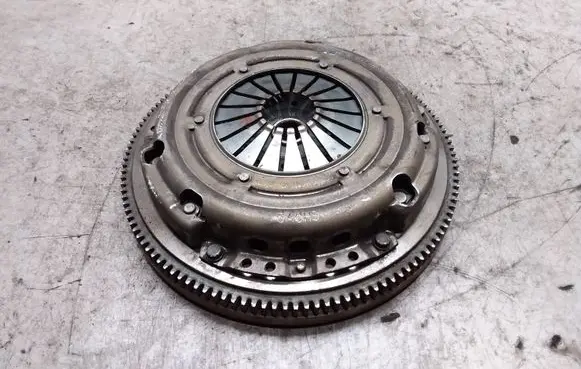 Skoda Fabia Mk2 (5J) Clutch set kit 03D105333 03D105271 03D141031D