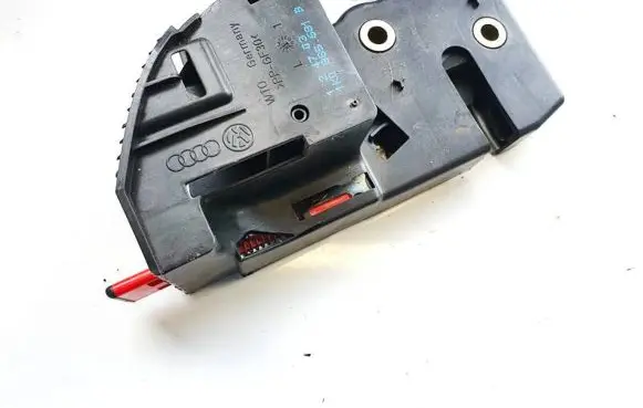 Volkswagen Golf V Seat back rest lock catch 1k0885681b