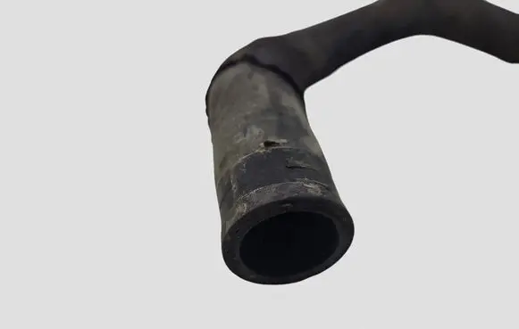 Volvo V40 Engine coolant pipe/hose