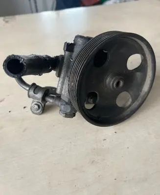 Peugeot 407 Power steering pump 9654713280
