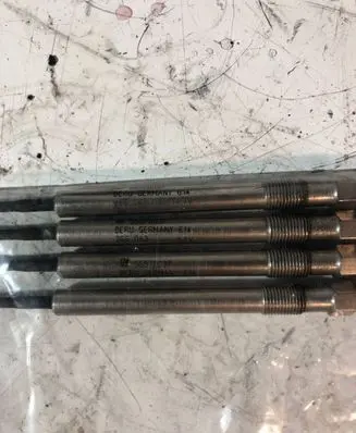 Opel Astra K Glow plug 55570037