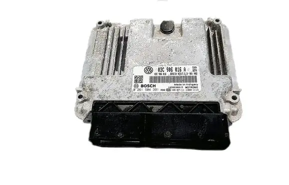 Volkswagen Golf VI Engine control unit/module 03C906016A