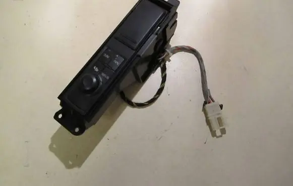Audi A4 S4 B7 8E 8H Cigarette lighter front 8E0863284E 5PRB6MFS