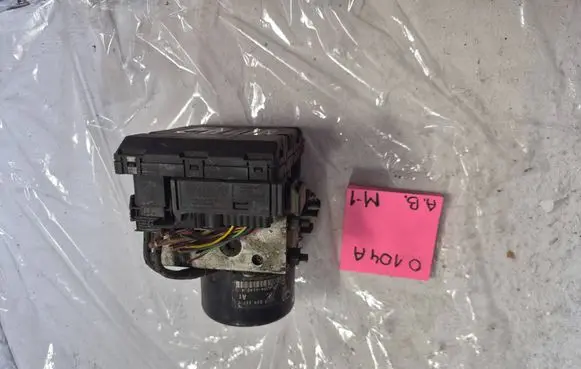 Volkswagen Golf IV ABS Pump 1J0907379G 1J0614117C 10094903103