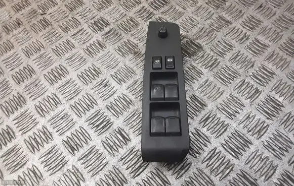 Nissan X-Trail T31 Electric window control switch 25401JG410