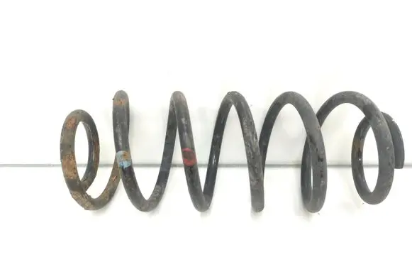 Toyota Auris 150 Rear coil spring