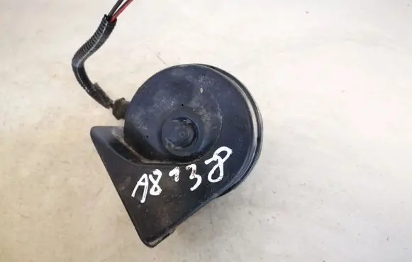 Volvo V70 Horn signal e30055306