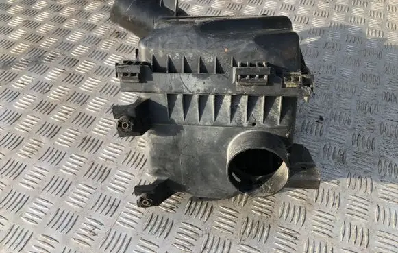 Subaru Legacy Air filter box A52AG00