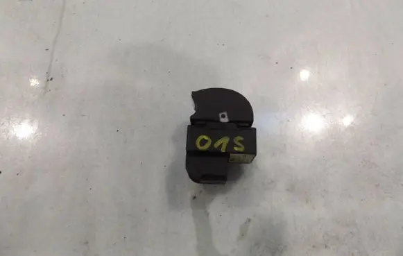 Audi A4 S4 B6 8E 8H Quarter vent window switch 