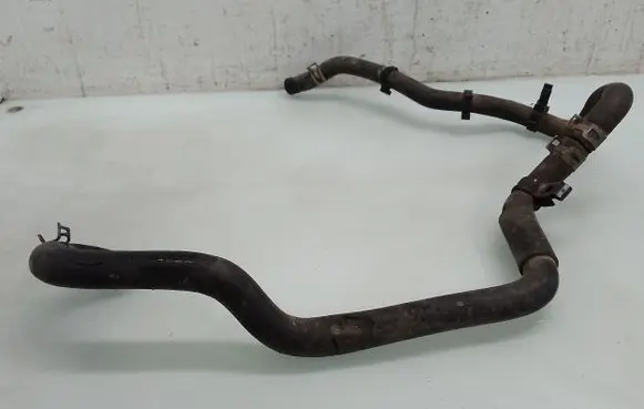 Toyota Land Cruiser (J120) Engine coolant pipe/hose